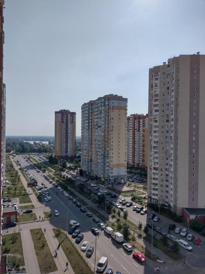 Осокорки Русовой 3 Lägenhet Kiev Exteriör bild