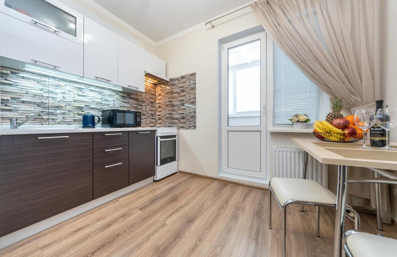 Осокорки Русовой 3 Lägenhet Kiev Exteriör bild
