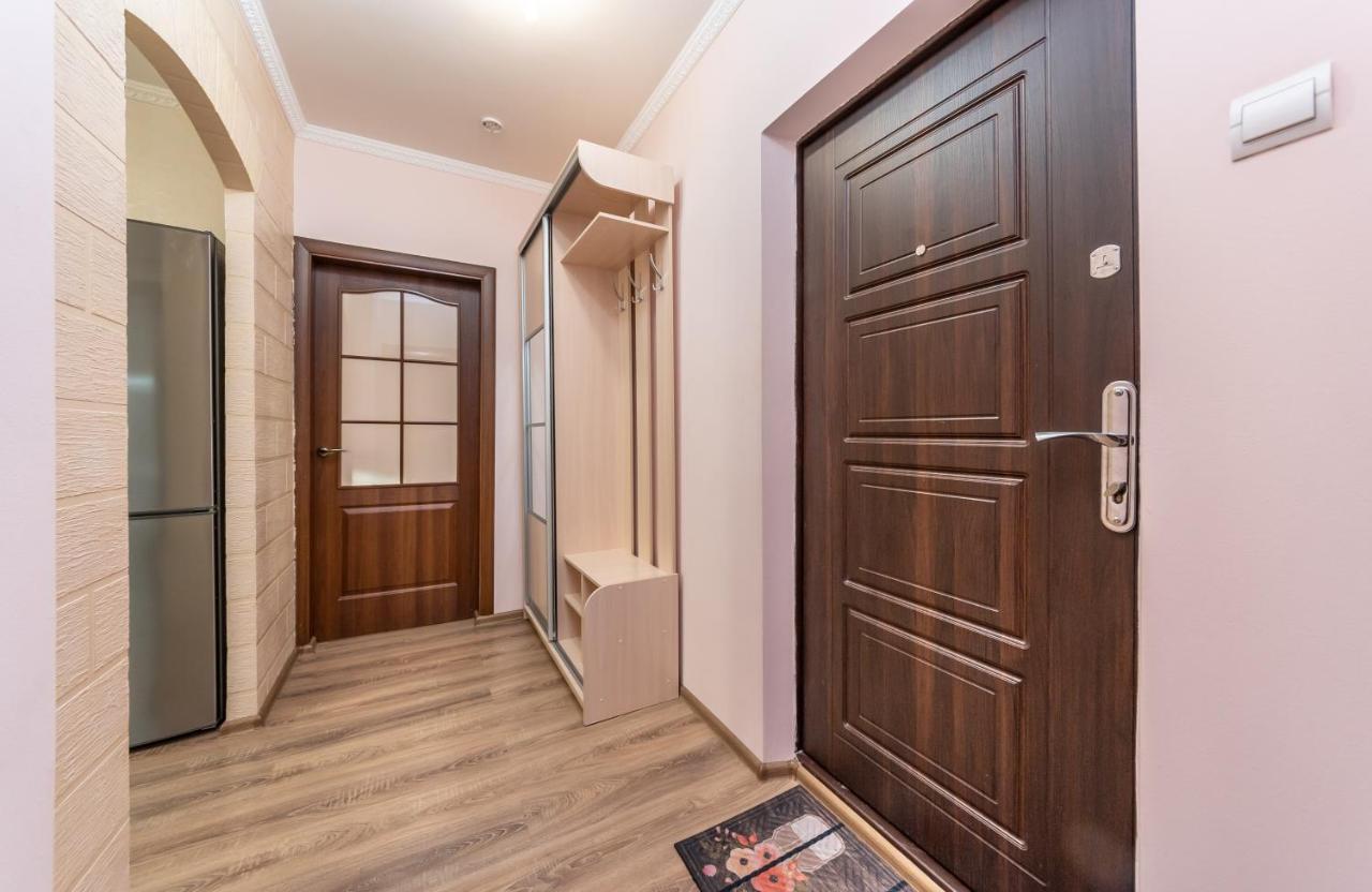 Осокорки Русовой 3 Lägenhet Kiev Exteriör bild